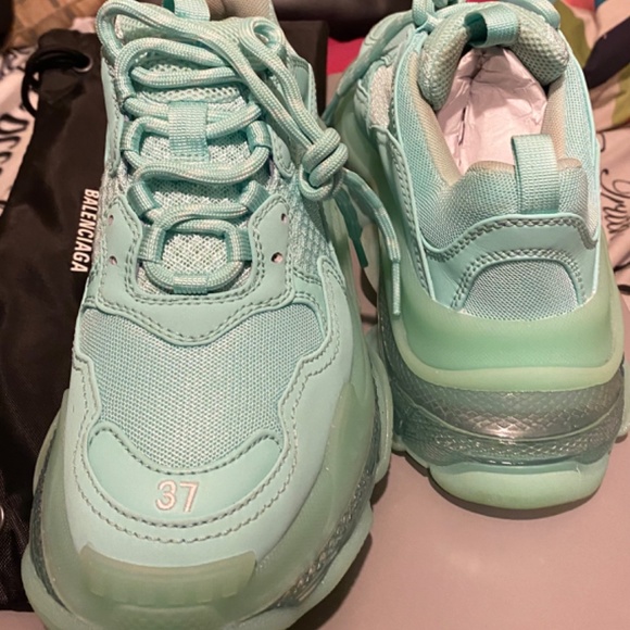 Balenciaga Wmns Triple S Sneaker 'Clear Sole - Mint' - Picture 4 of 6